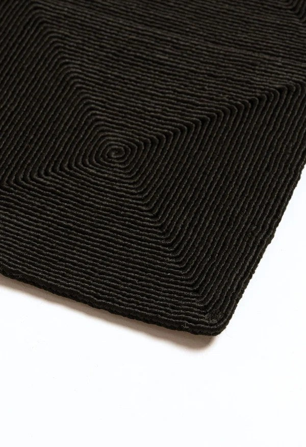 By Carmont Capella runner in Sable, close view of the corner and border detail