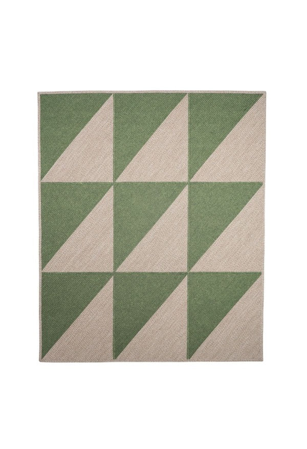 By Carmont Marvell floor rug in Willow, 250 x 300cm, on a plain background